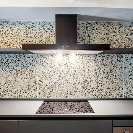 Qn アパートホテル