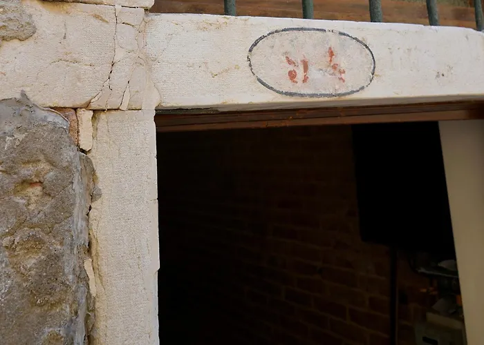 Qn מלון דירות 3*